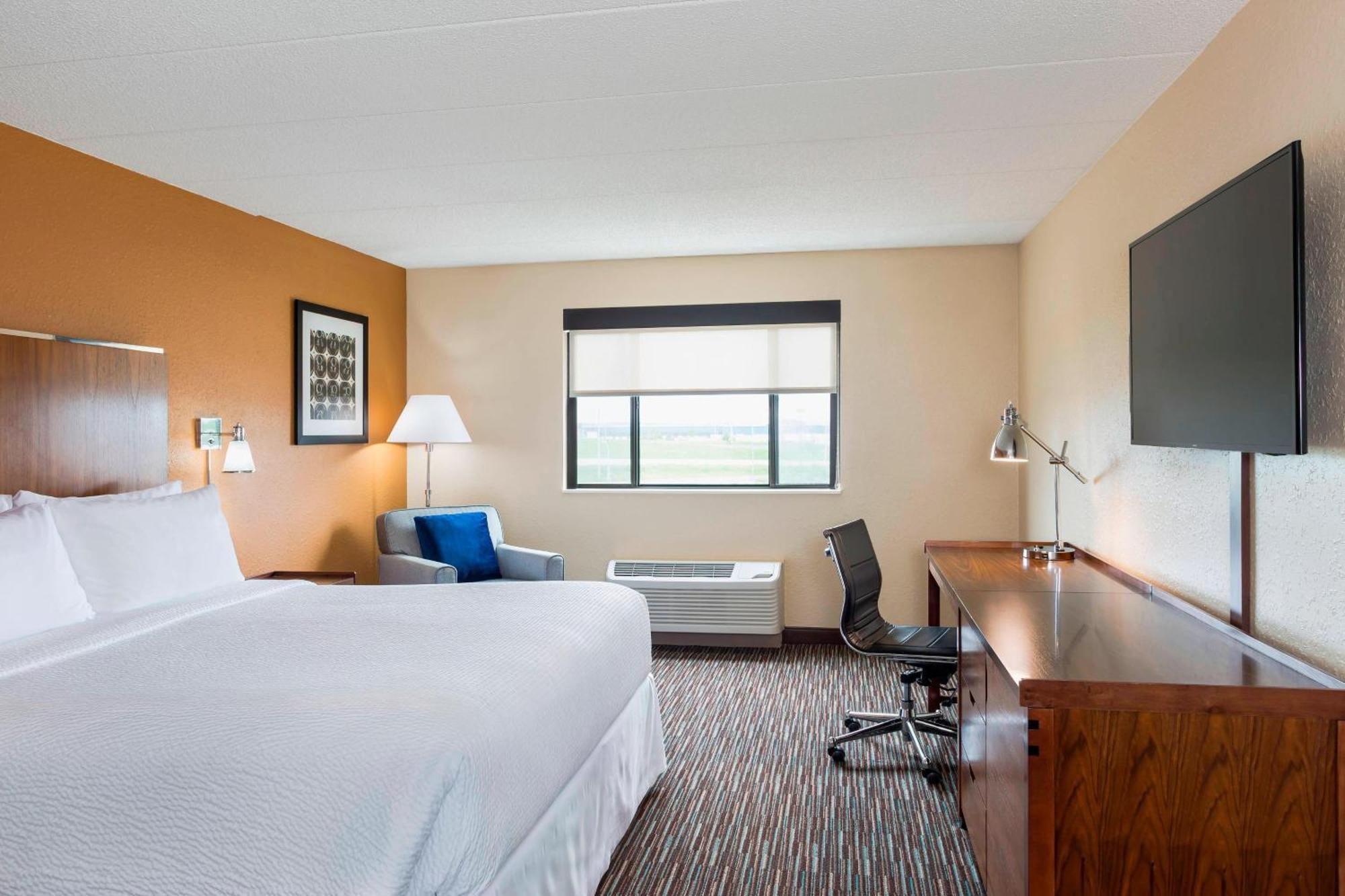 Four Points By Sheraton Milwaukee Airport Екстер'єр фото