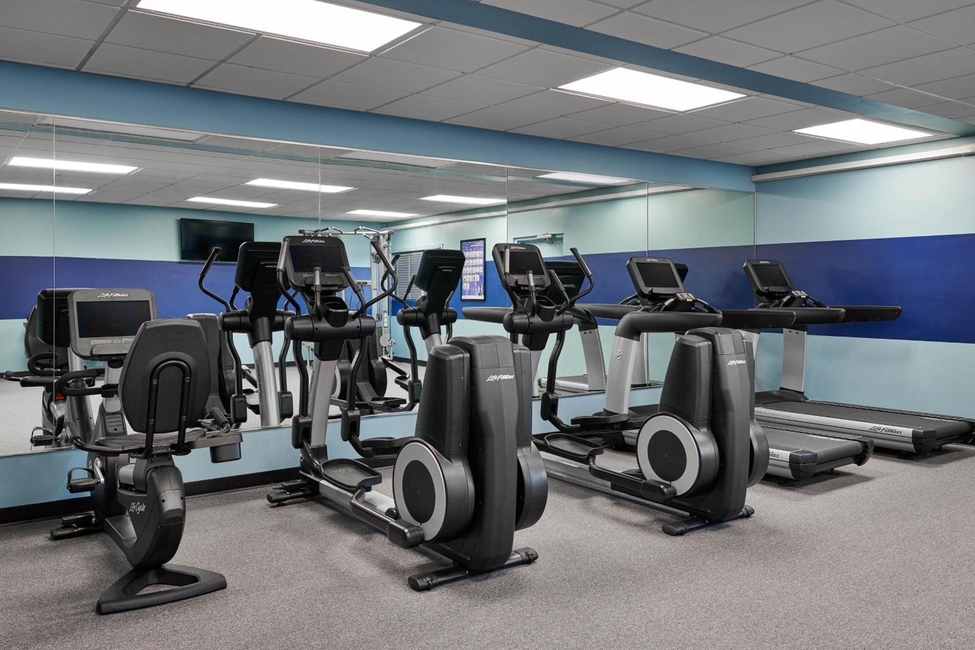 Four Points By Sheraton Milwaukee Airport Екстер'єр фото