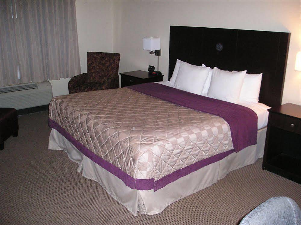 Four Points By Sheraton Milwaukee Airport Екстер'єр фото