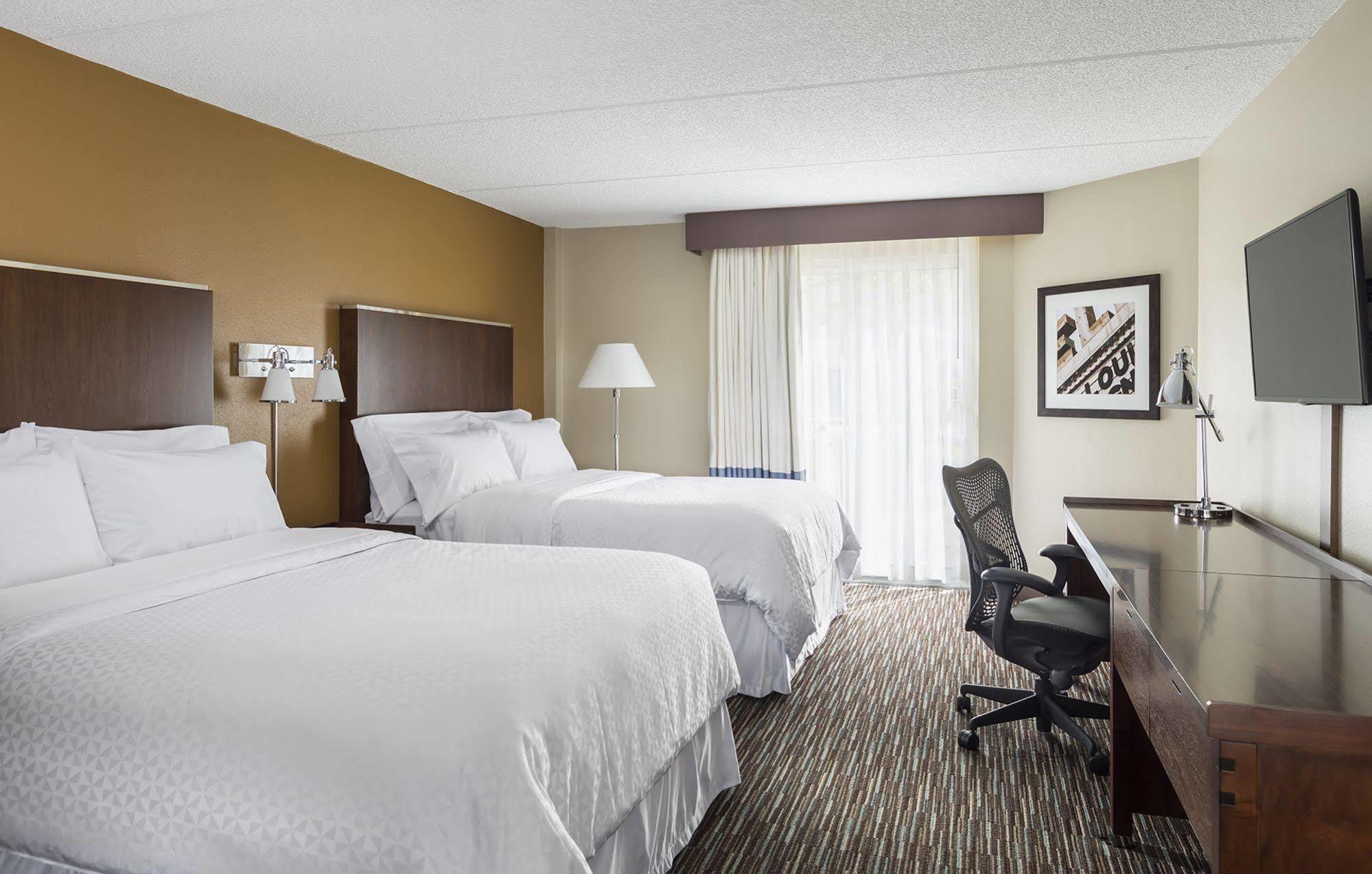 Four Points By Sheraton Milwaukee Airport Екстер'єр фото