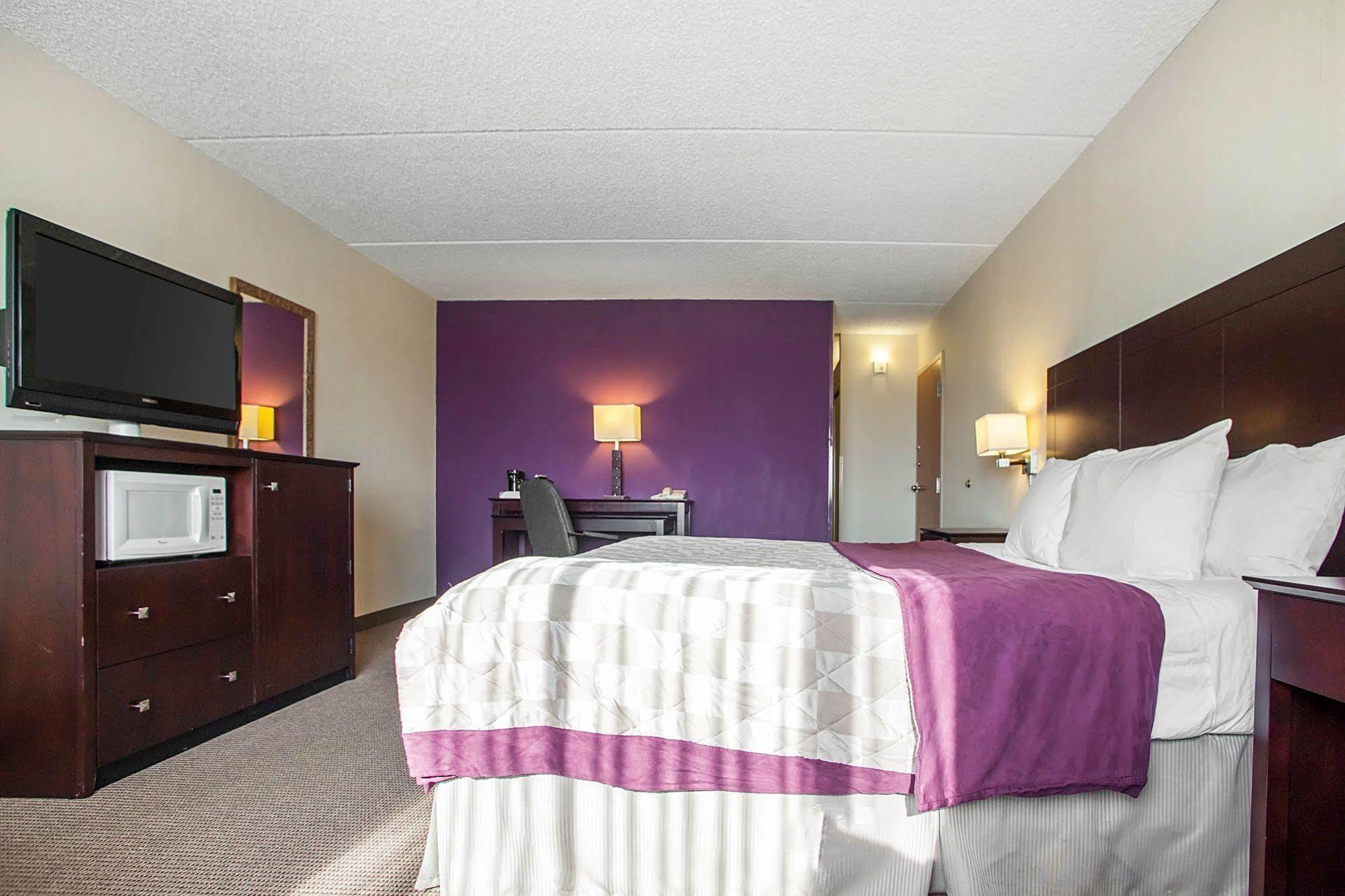 Four Points By Sheraton Milwaukee Airport Екстер'єр фото
