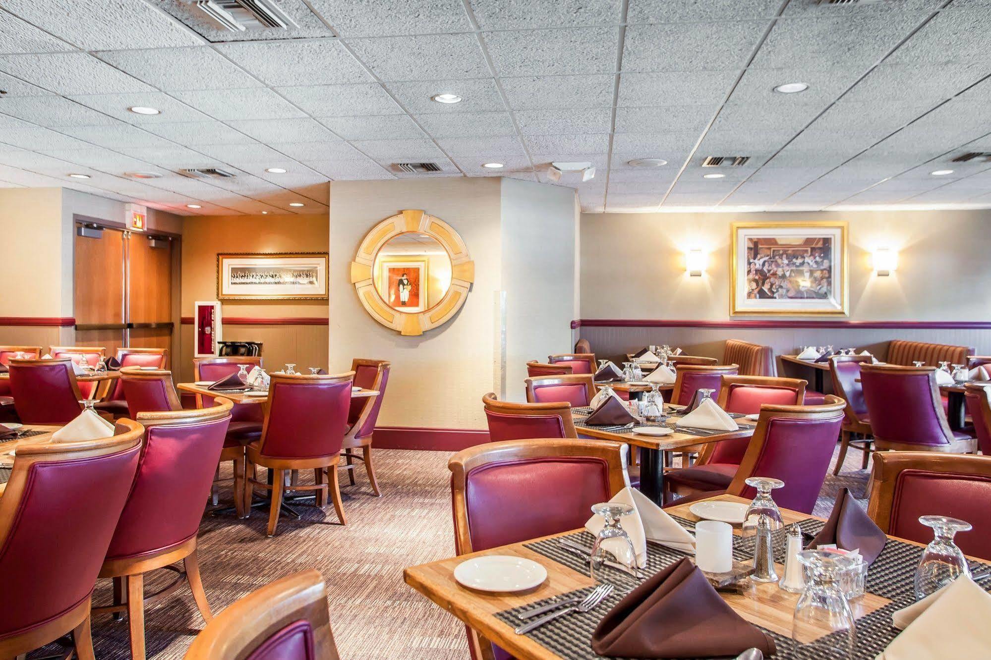 Four Points By Sheraton Milwaukee Airport Екстер'єр фото